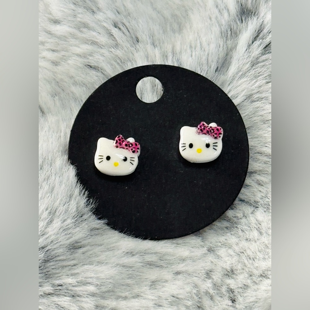 Hello Kitty White and Pink Bow Pierced Earrings, New!